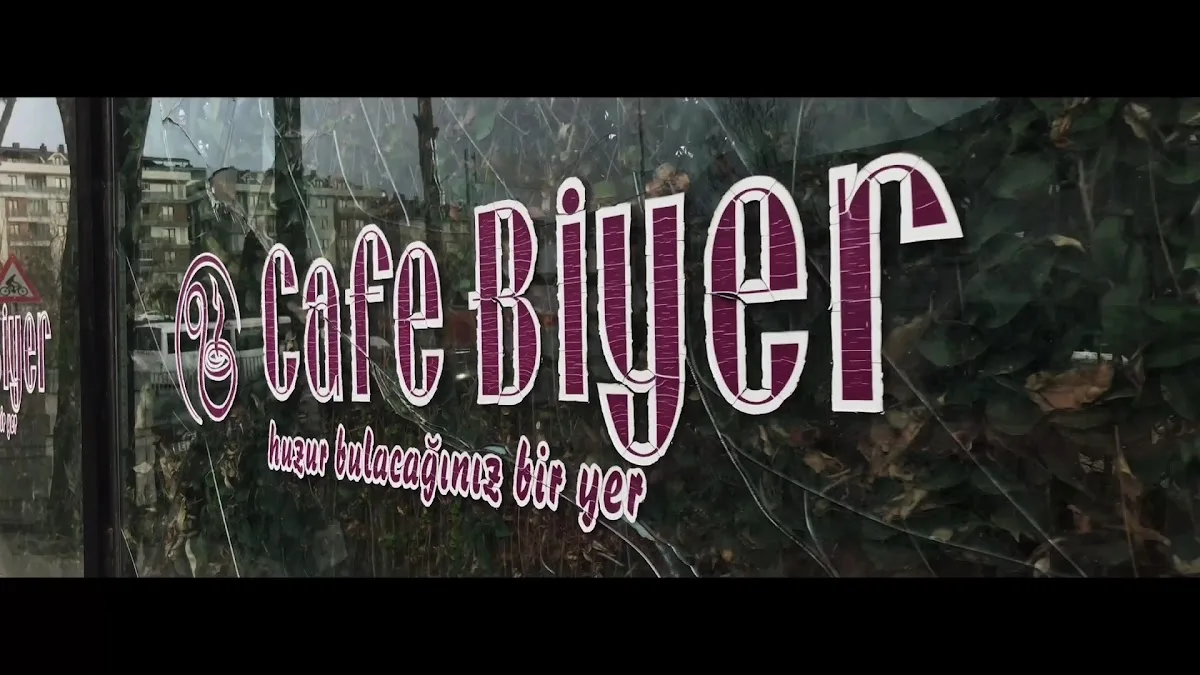 Cafe Biyer