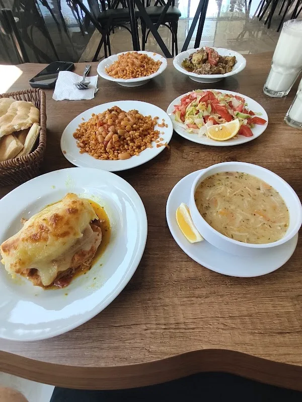 Vahit Usta'nın Yeri - Halk Döner ve Sulu Yemek