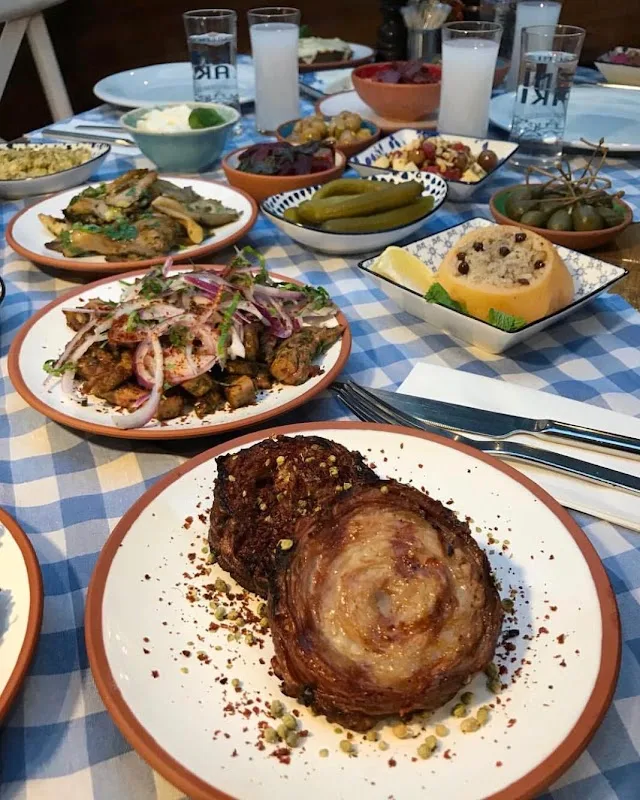 Arada Meyhane& Bebek Kasap
