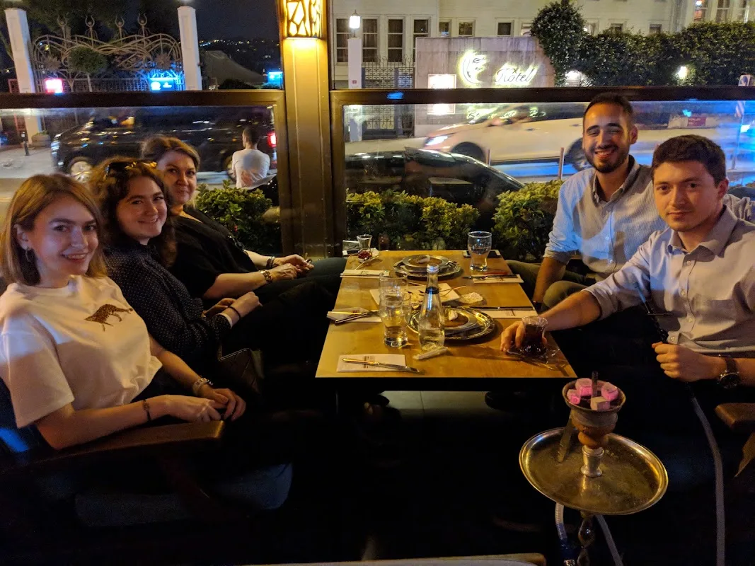 Cheshme Lounge- Best Shisha ₺ restaurant in İstanbul