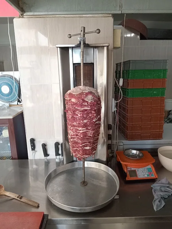Akdeniz Pide ve Döner Salonu