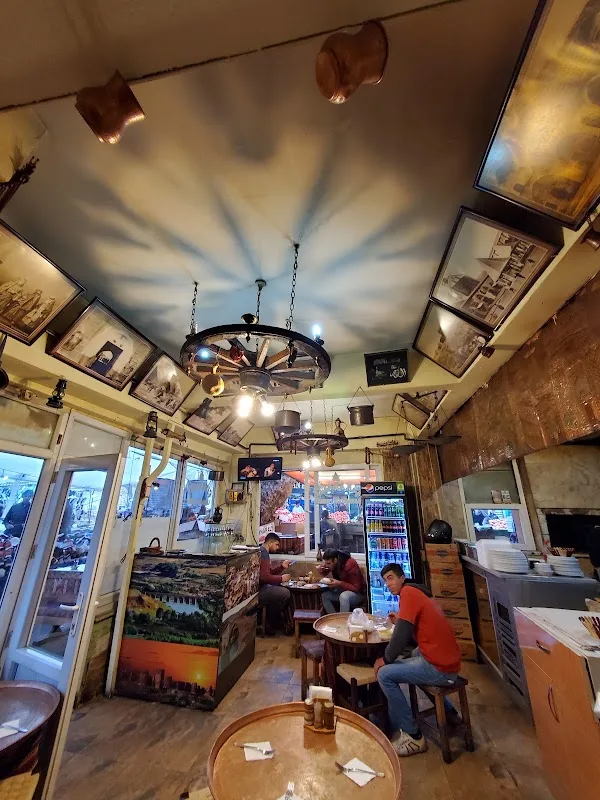 Çınaraltı Lahmacun Ve Kebap