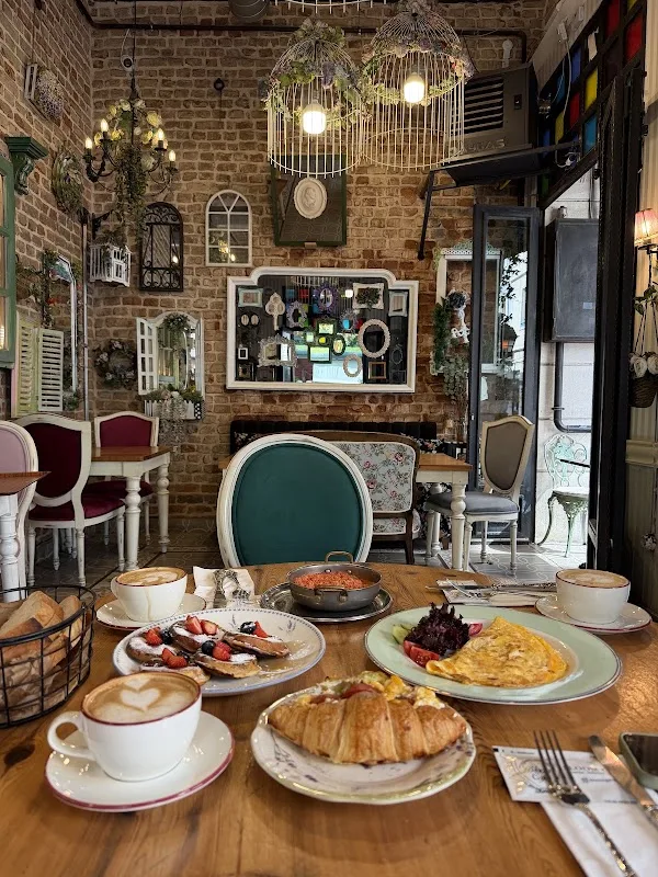 Bloom Cafe