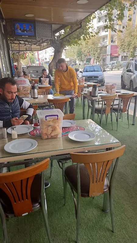 Lale Lokantası