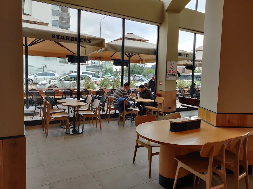 Starbucks Coffee Gürselpaşa