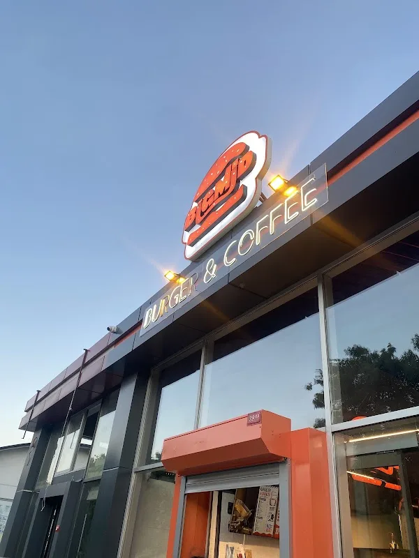 BigMid Burger