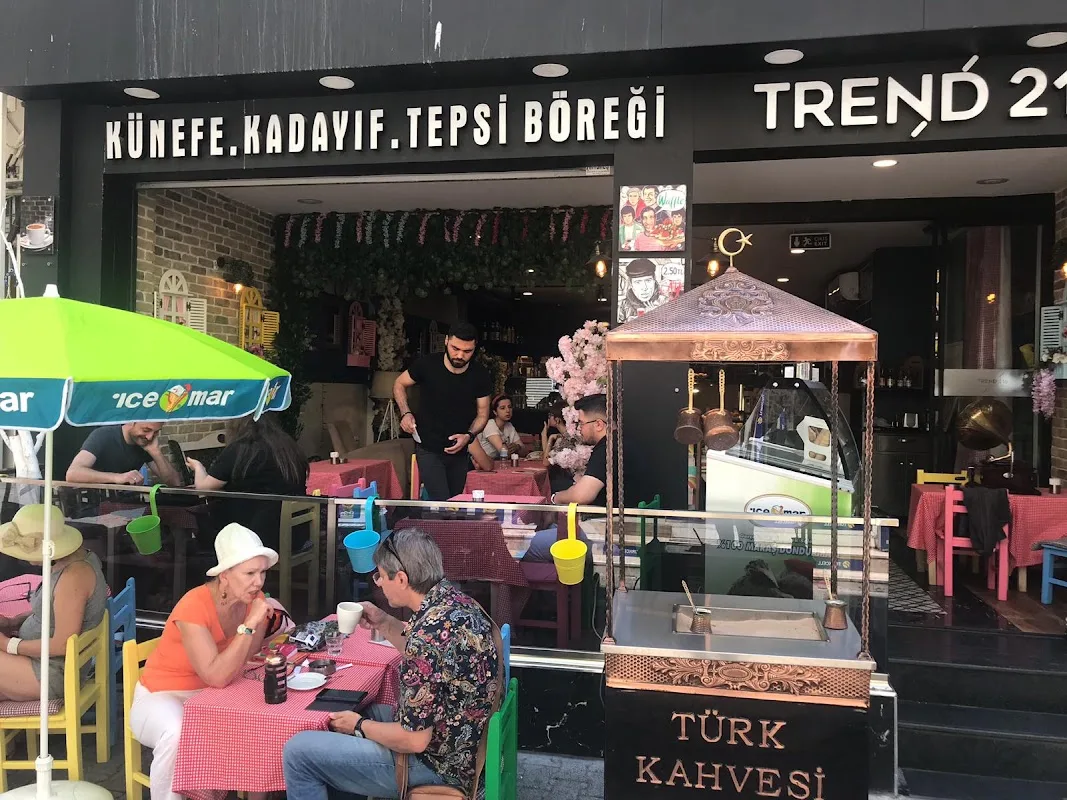 Trend 216 Cafe Restaurant