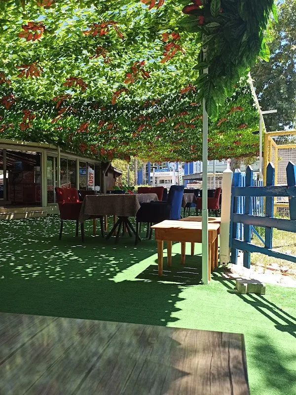 Kıbrıs Aile Çay Bahçesi