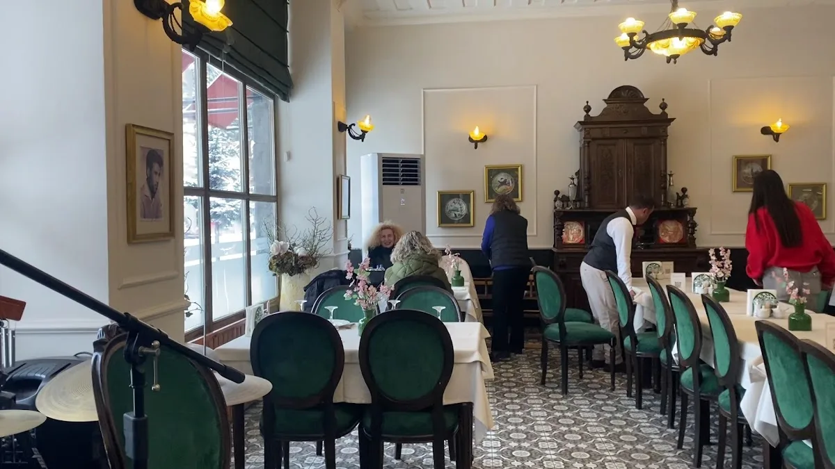 Gastrokars Restaurant