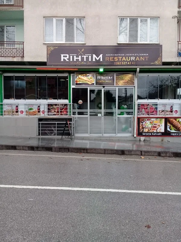 RIHTIM RESTAURANT ADANA SOFRASI KONYA ETLİ EKMEK