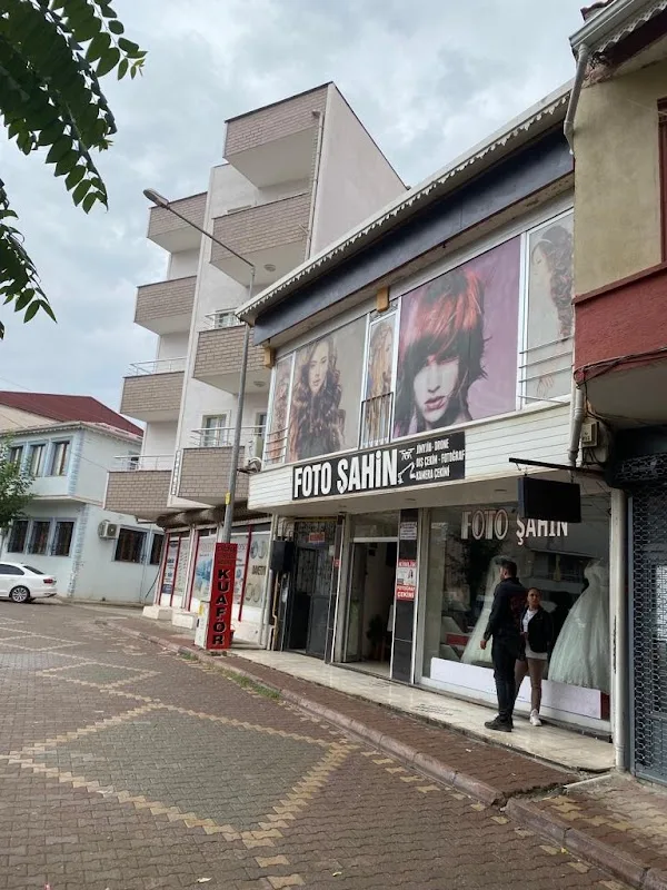 Çağdaş Güzellik Salonu