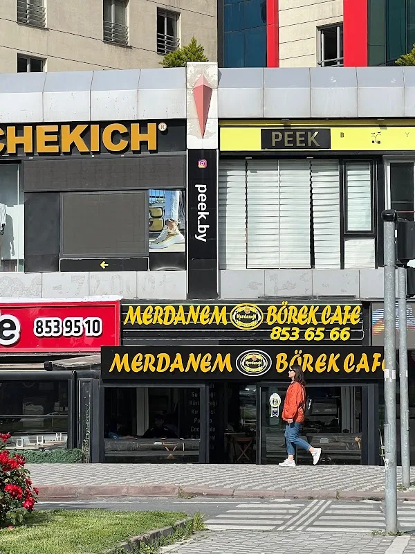 Merdanem börek cafe