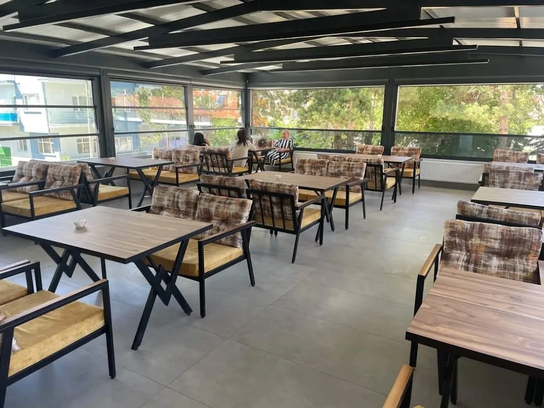 Doğanhisar Beledıyesı otel, restorant ve teras cafe