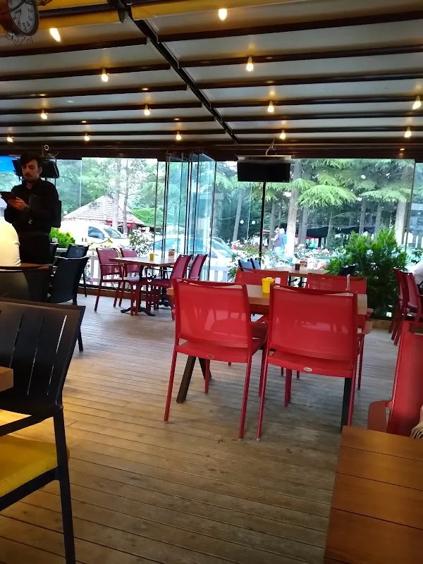 Ekim Cafe Bistro