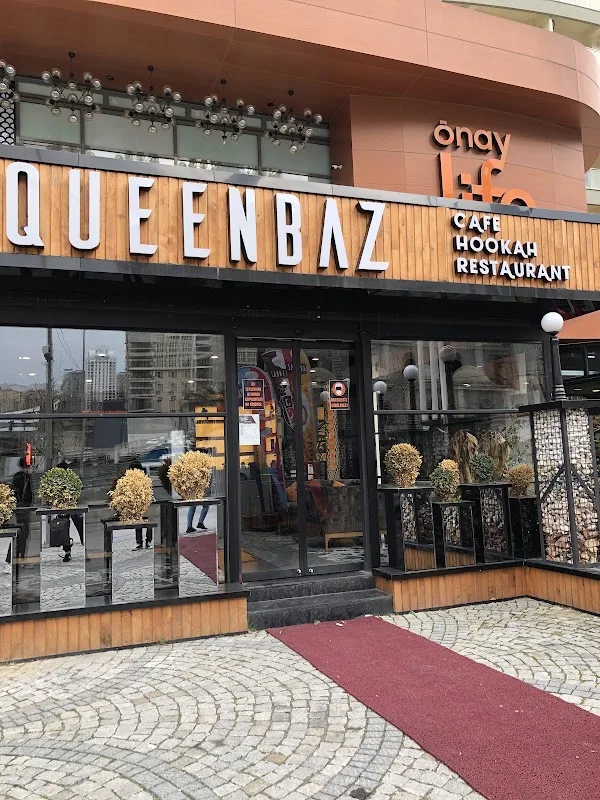 Queenbaz