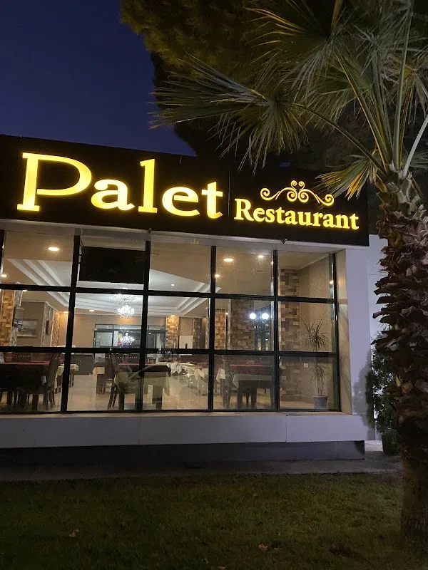 PALETos-b Restaurant