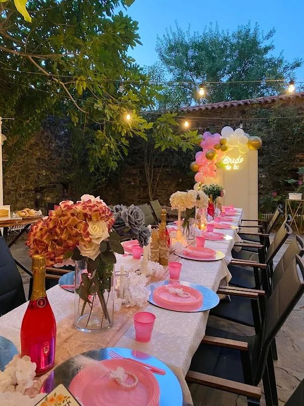Kula Zühtü Bey Konağı