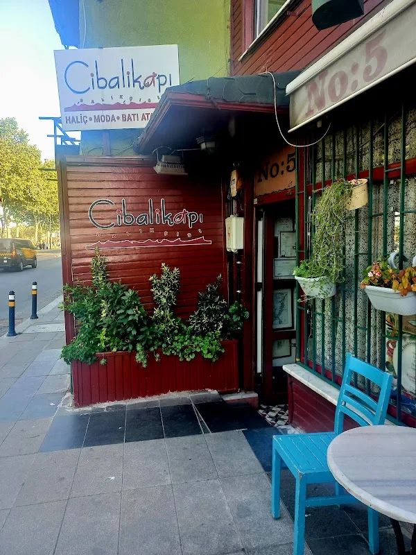 Cibalikapı Balıkçısı Haliç