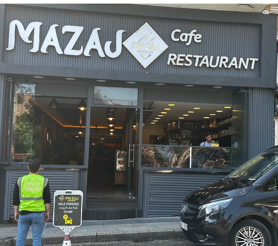 Mazaj Restaurant & Cafe