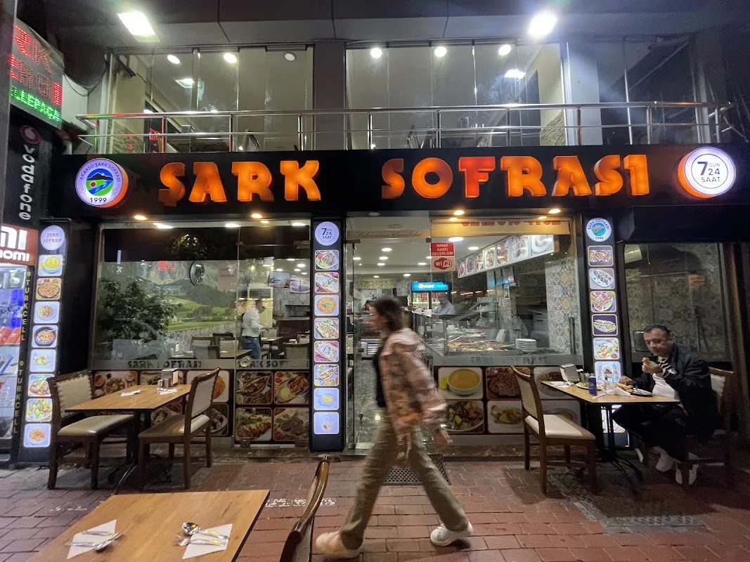 Akarsu Şark Sofrası