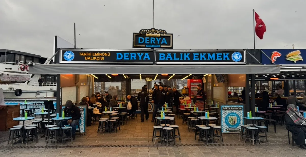 Tarihi Eminönü Derya Balıkçısı 1945