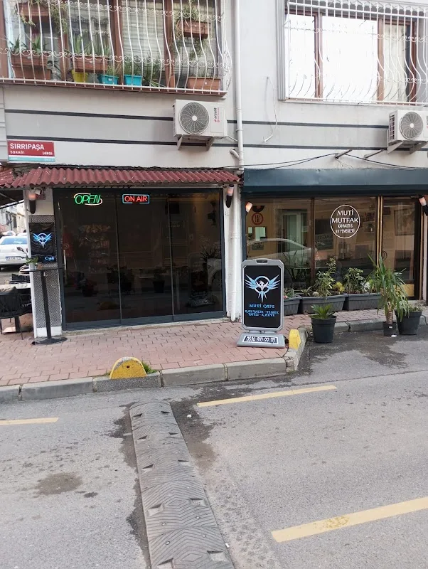 Muti Trabzon Kahvaltıcısı Trabzon Kahvaltısı Kuymak Mıhlama Secmeli Kahvaltı Turkish Breakfast