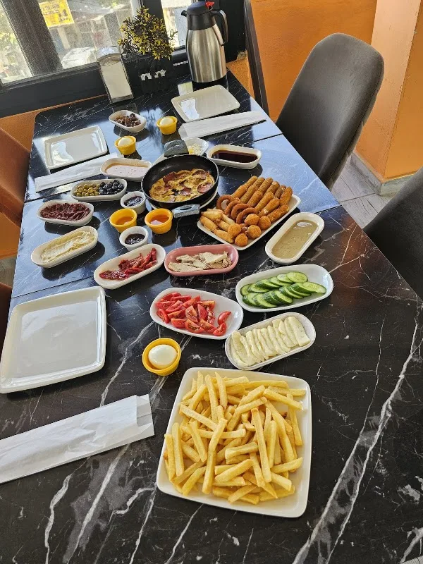 MEYMAN CAFE & RESTAURANT