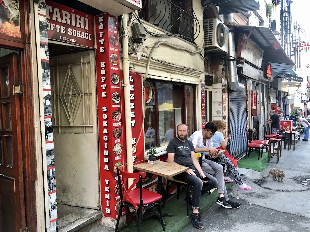 TARİHİ KÖFTE SOKAĞI Köfteci Ali Usta