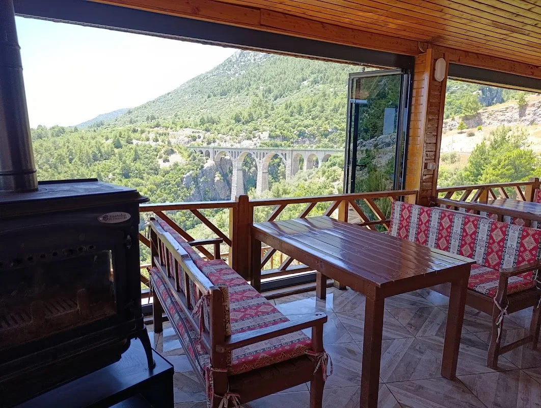 Varda Çardak Cafe Restaurant