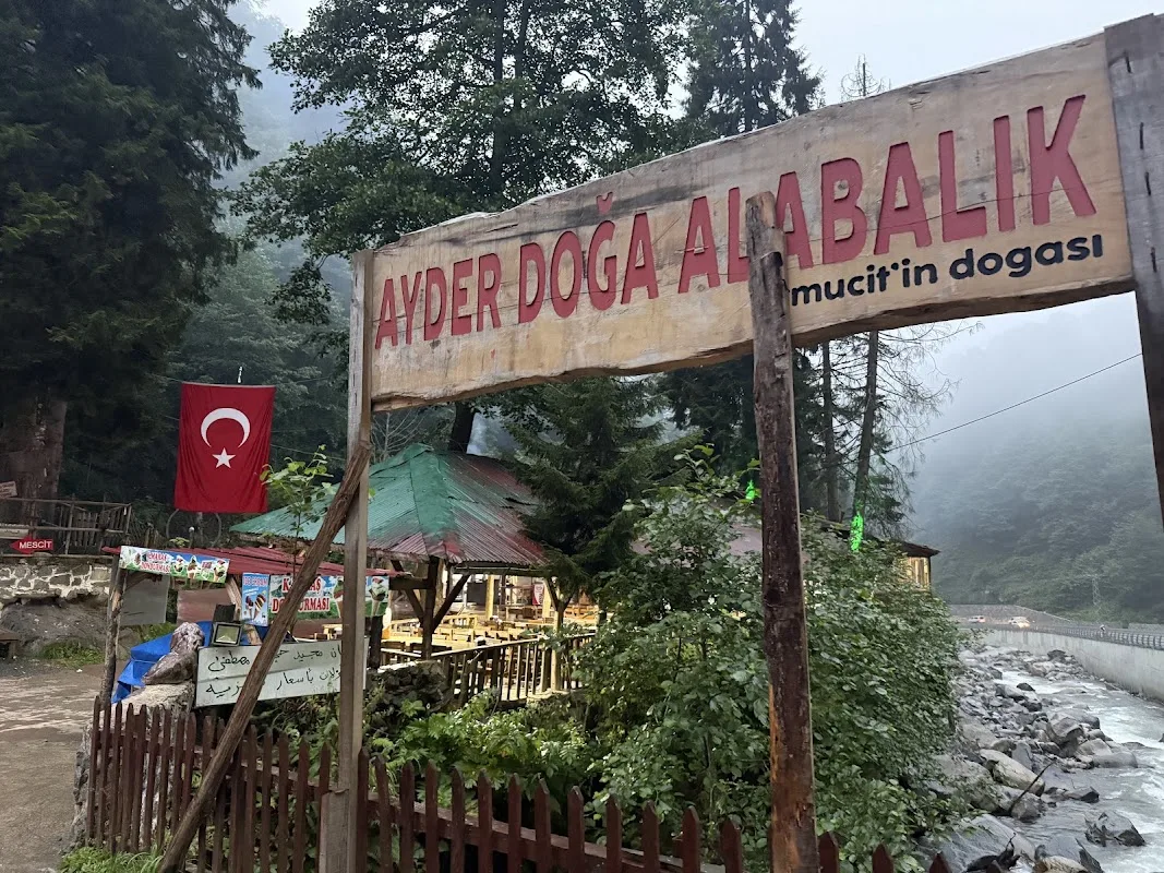 Ayder Alabalık Çiftliği Ve Dinlenme Tesisleri