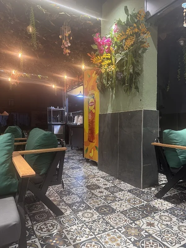 YEŞİL KAPI KÖZDE DONER