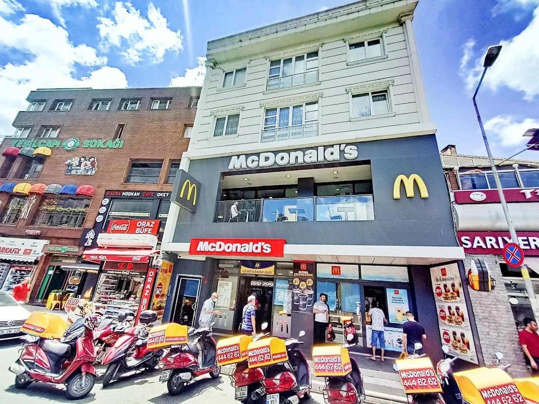 Emniyetevler McDonald's