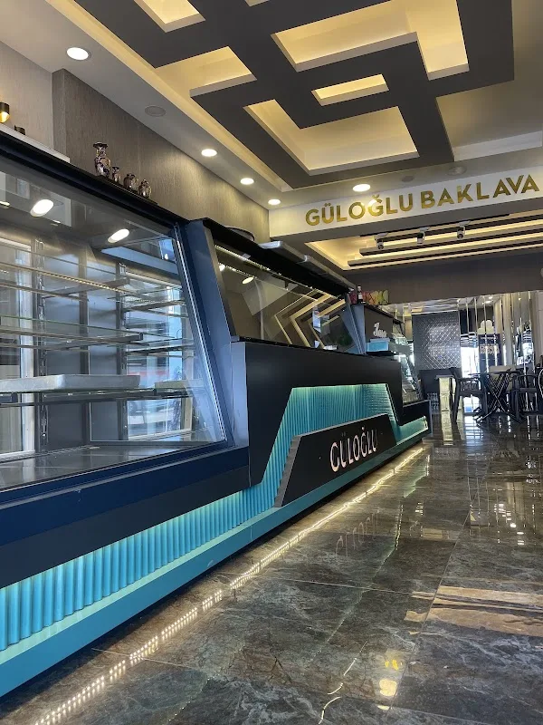 Güloğlu Baklava & Künefe