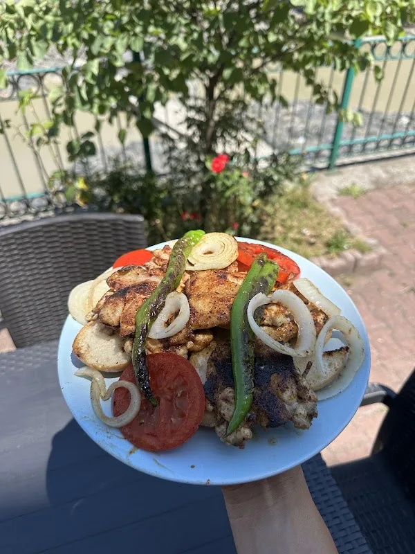 Hamdi Ustanın Yeri Döner Çorba Salonu