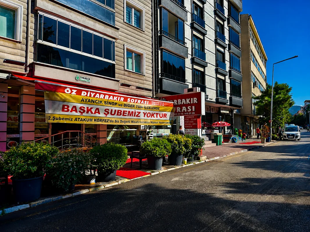 Öz Diyarbakır Sofrası Ayancık Pide Kebap Lahmacun