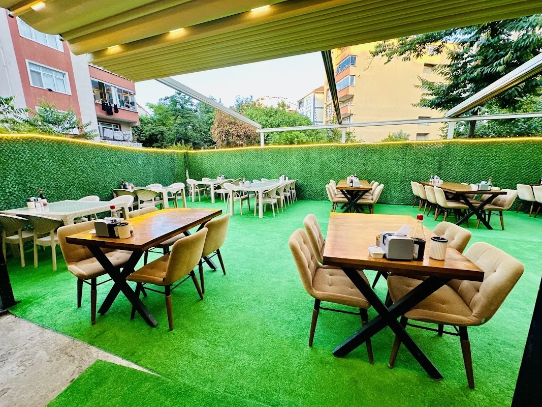 Çiftlik Izgara Kebap Pide Salonu