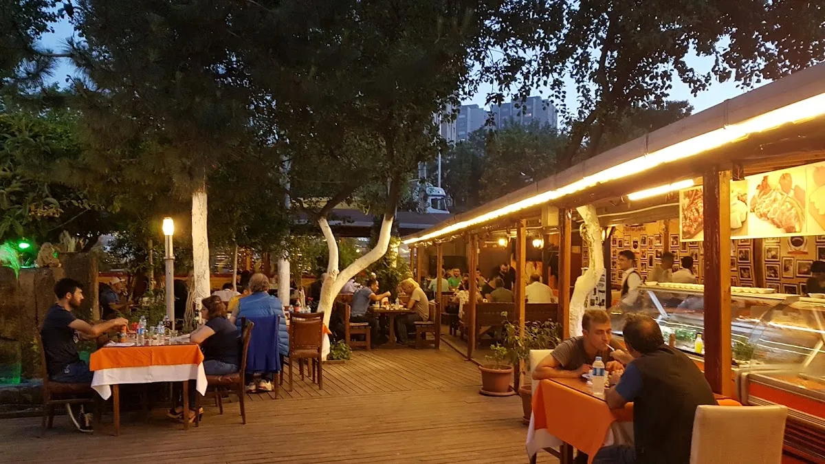 YİĞİTHAN SOFRASI & YÖRESEL VAN KAHVALTI