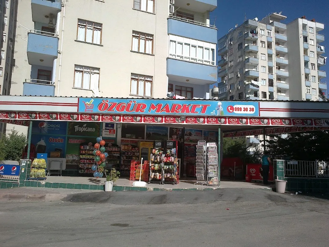 Özgür Market