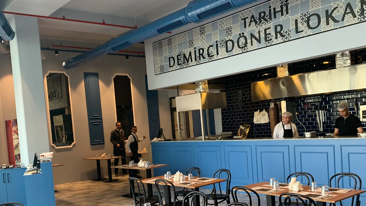 Tarihi demirci döner lokantasi