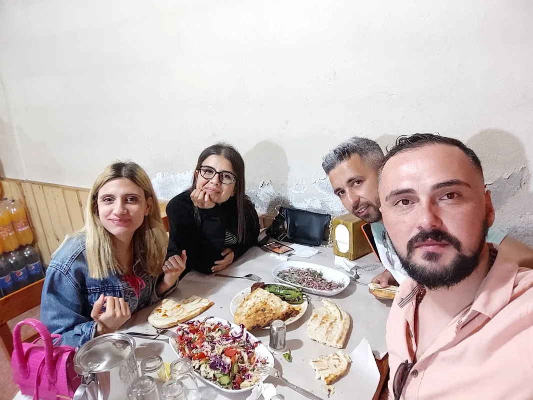 AKKOÇ KAFE KASAP FIRIN SUCUK EKMEK