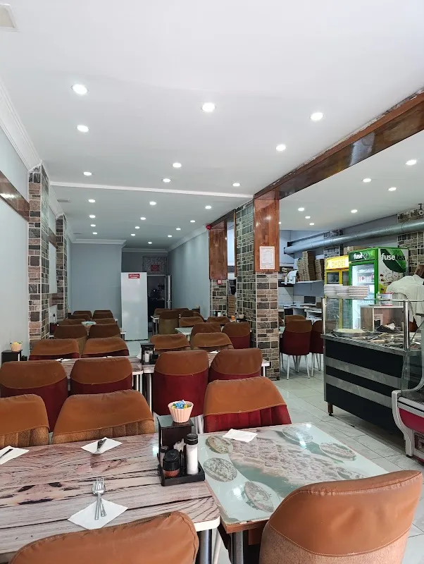 AKIN RESTEURANT PİDE VE LAHMACUN YEMEK DÖNER ÇORBA ÇEŞİTLERİ