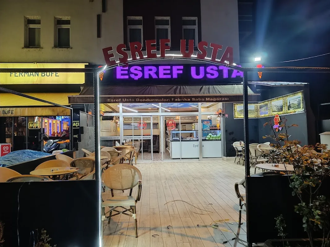 EŞREF USTA DONDURMA VE TATLI SARAYI
