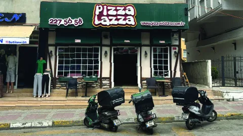 PizzaLazza - Esenyalı