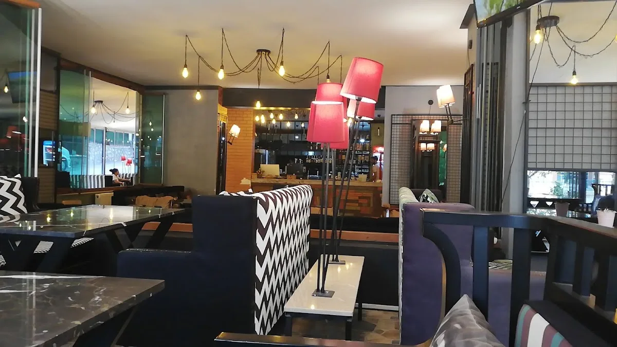 Balkon Etiler Cafe & Restaurant Tunceli
