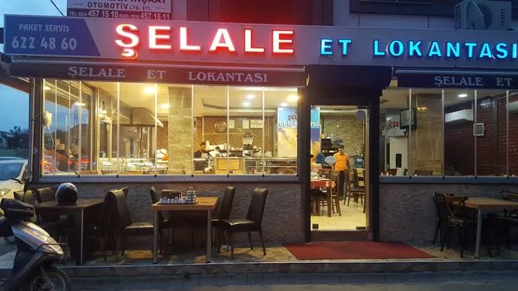 Şelale et lokantası