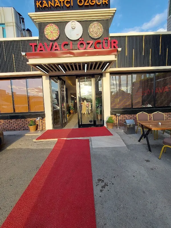 Tavacı Özgür