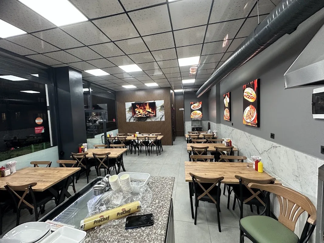 İKİNİSAN DÖNER IZGARA & KÖFTE