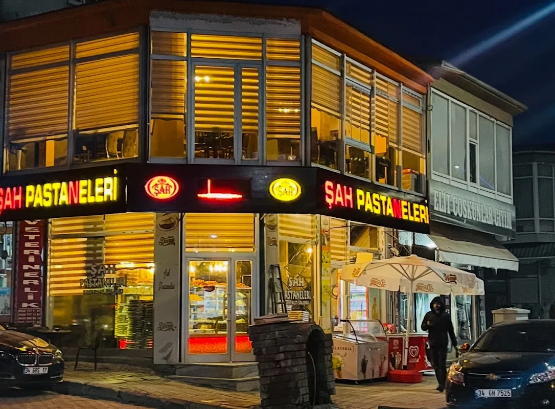 şah pastanesi