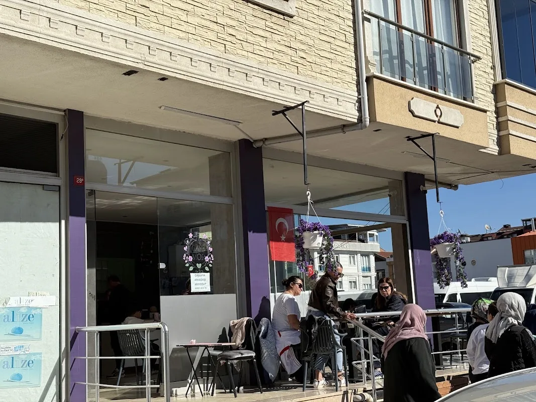 CAFE MOR