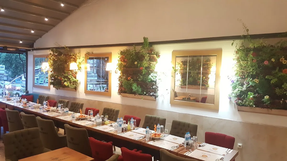 Meyz Cafe & Restaurant